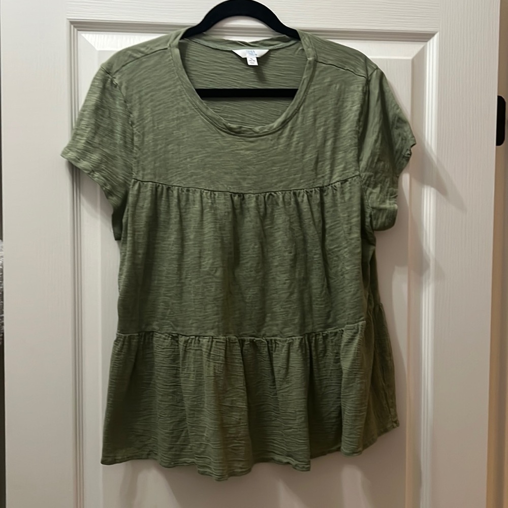 Time & Tru Green Top